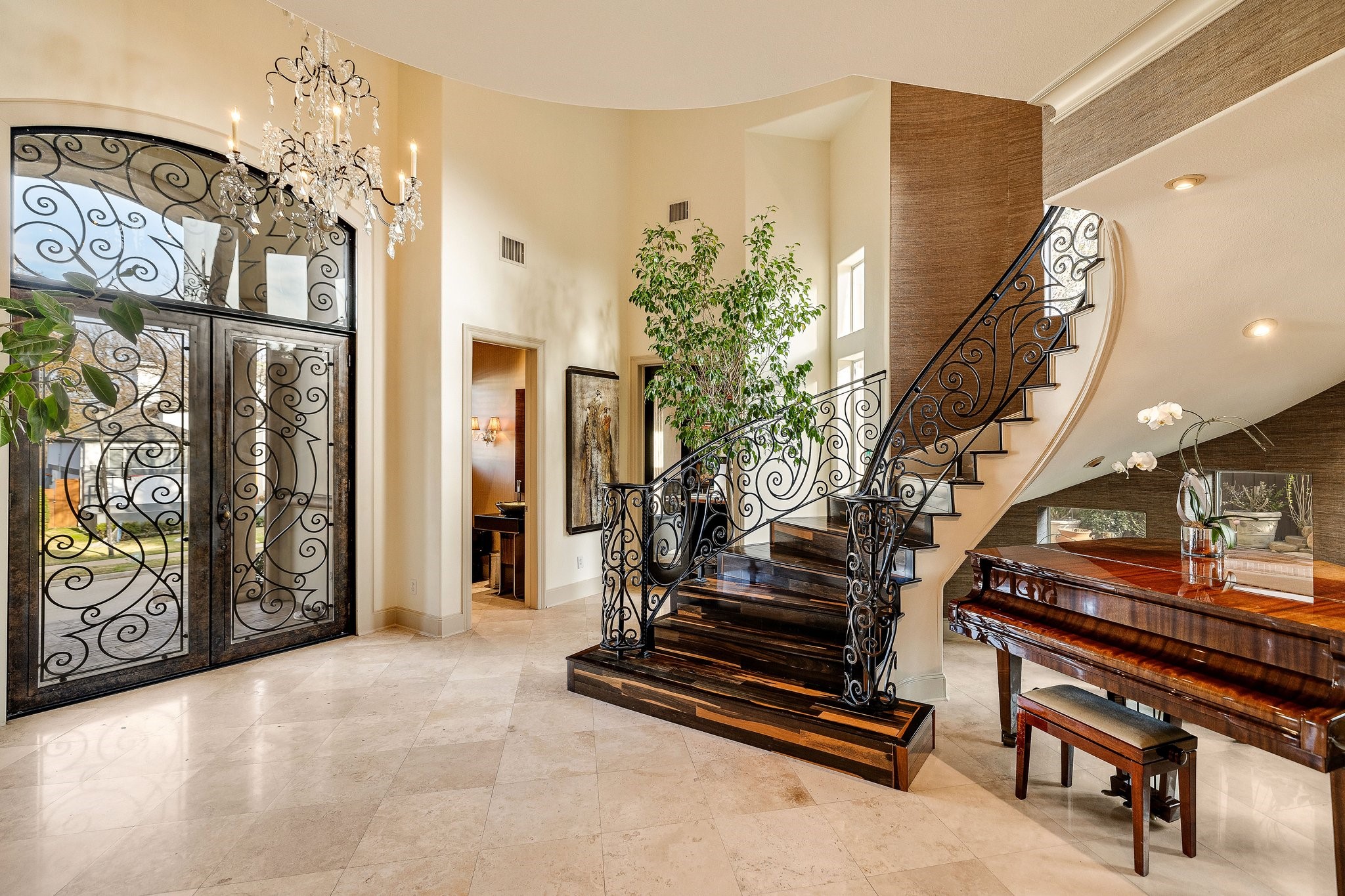 18729 Wainsborough Lane Dallas TX 75287