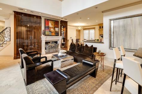 18729 Wainsborough Lane Dallas TX 75287