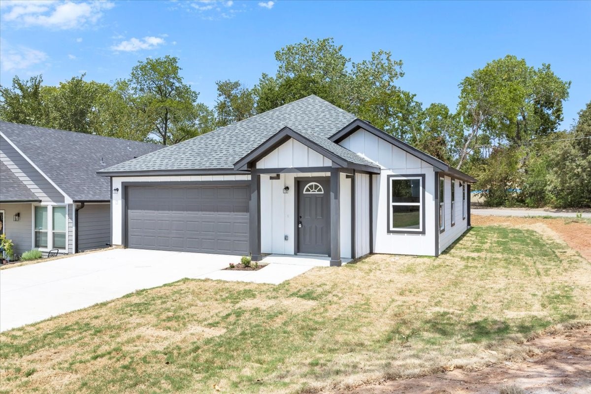 415 E Monterey Street Denison TX 75021