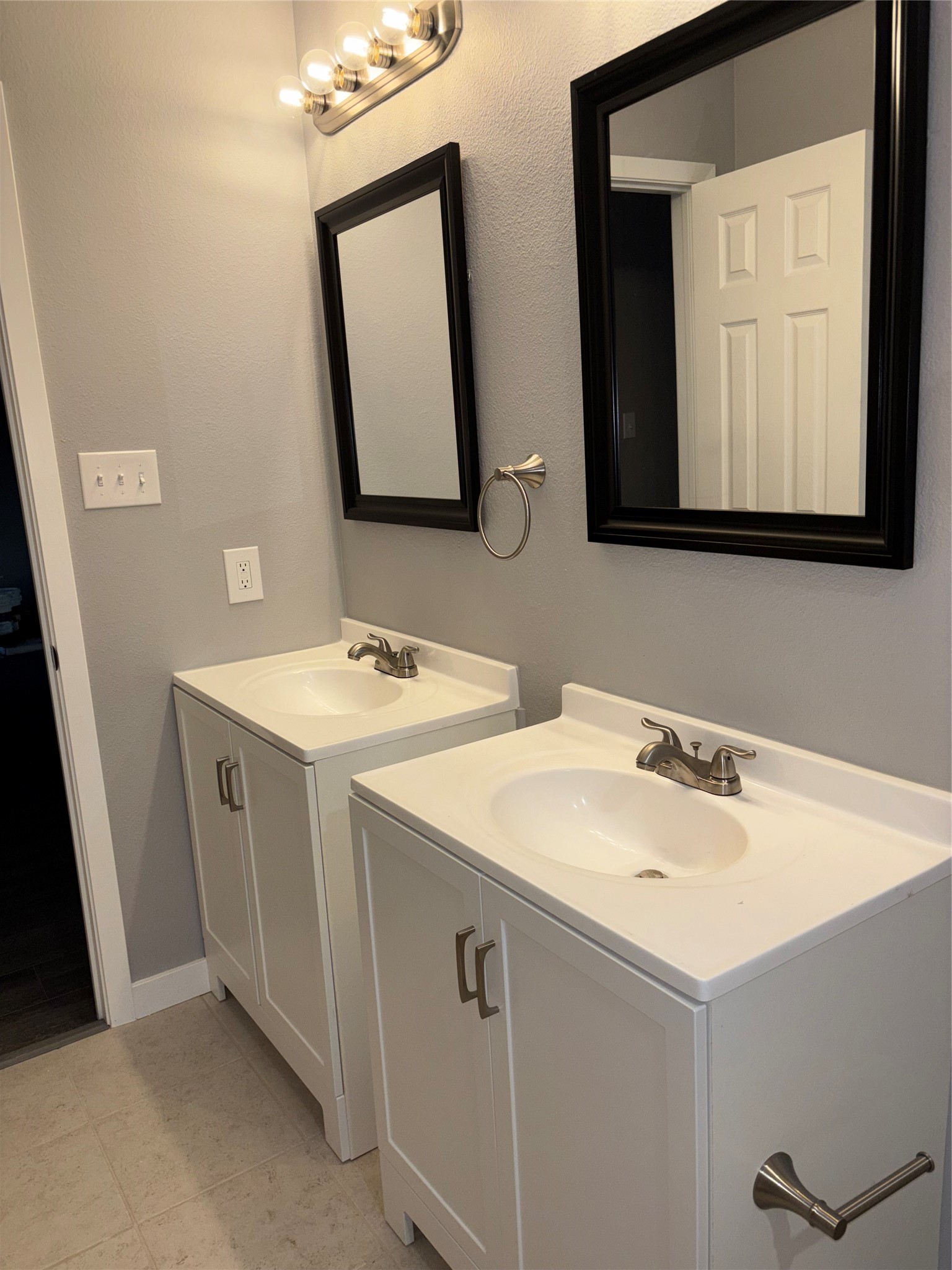 1912 Hcr 3106 Hillsboro TX 76645