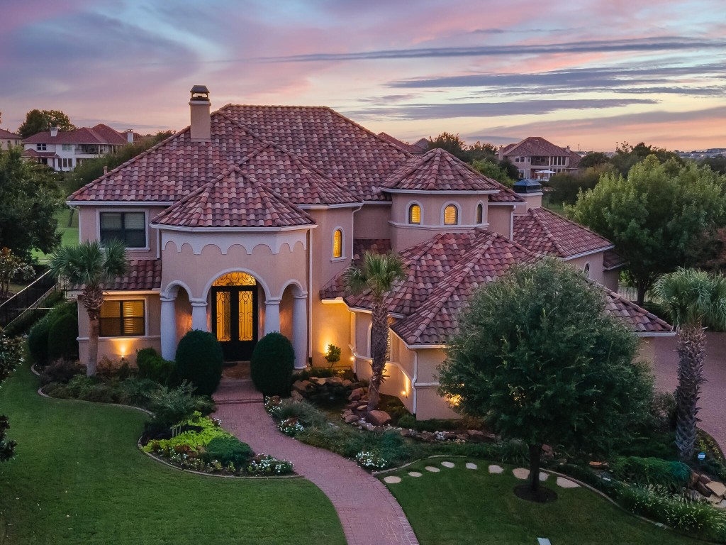 1806 Driskill Drive Irving TX 75038