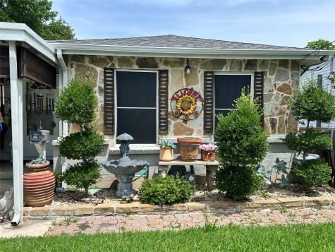 501 E Holley Street Mesquite TX 75149