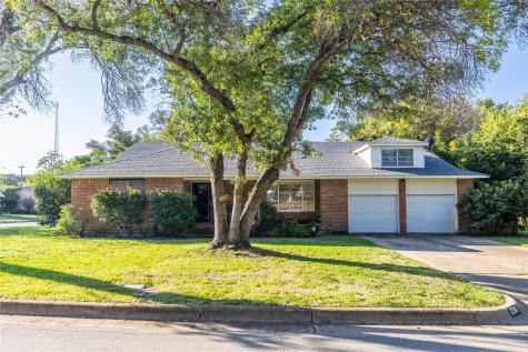 2701 Larkin Avenue Fort Worth TX 76133