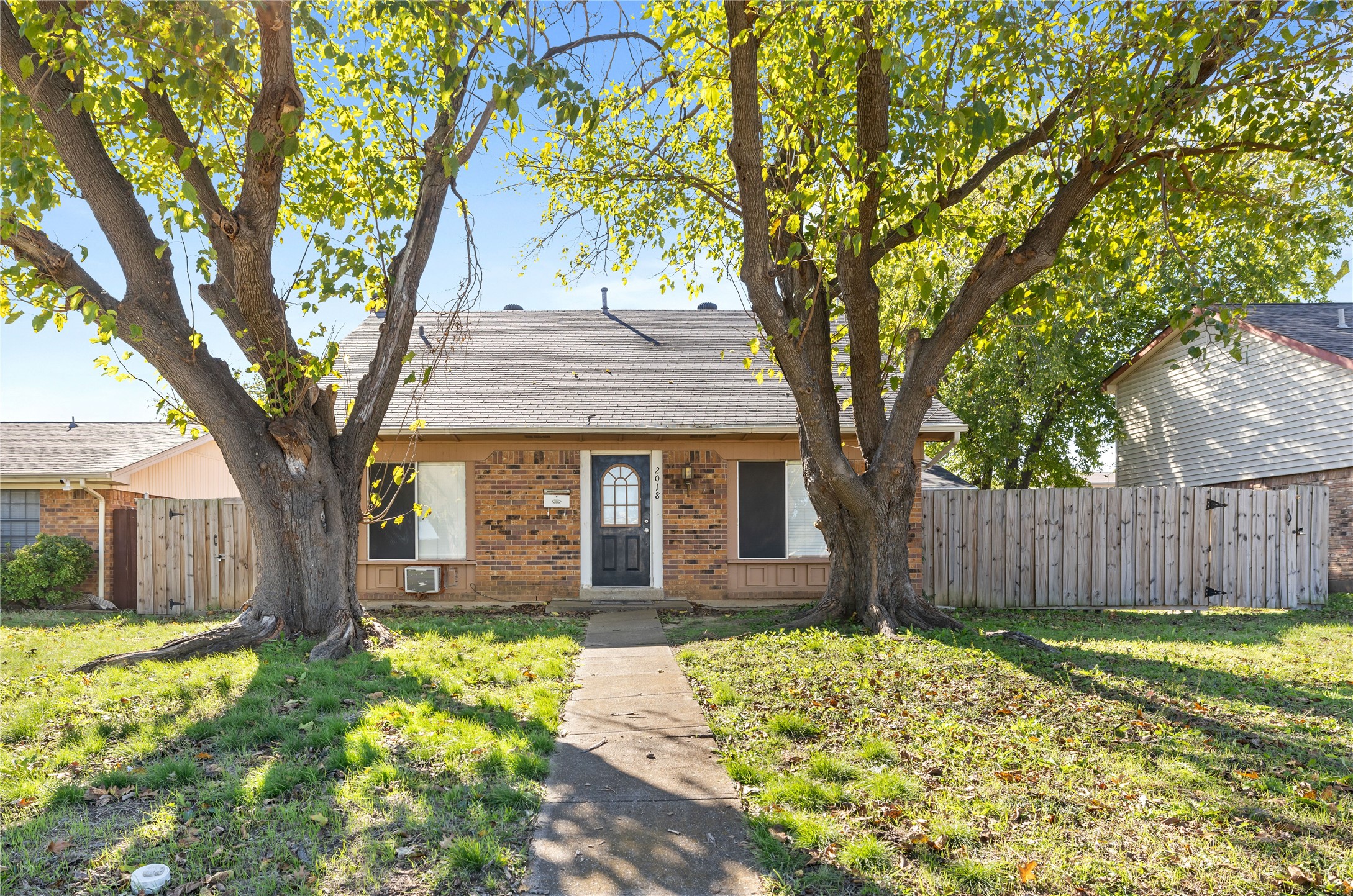 2018 Vail Drive Garland TX 75044