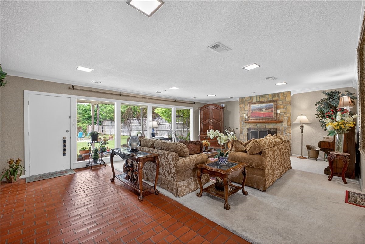 3505 White Settlement Road Fort Worth TX 76107