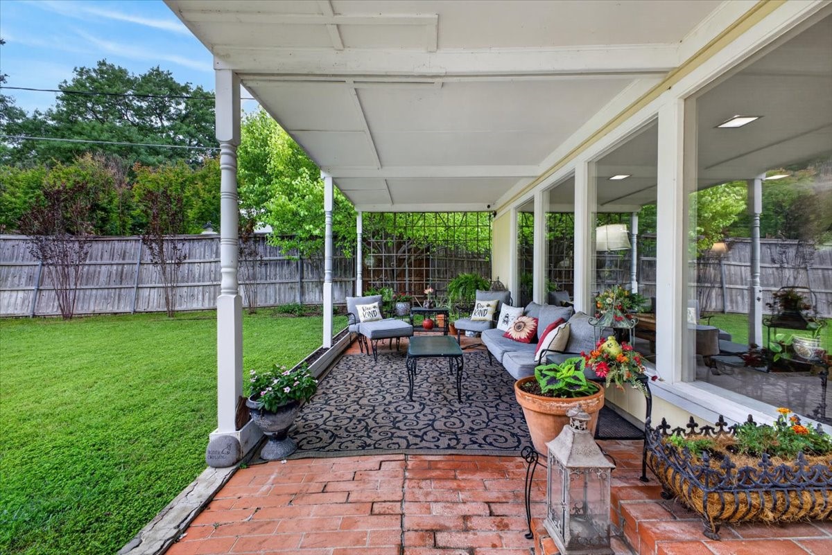 3505 White Settlement Road Fort Worth TX 76107