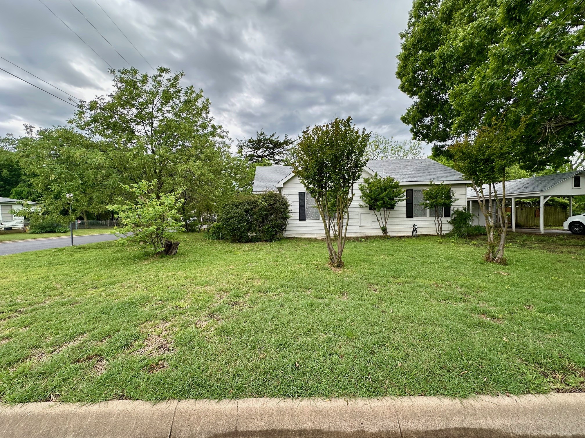 1821 E Pecan Street Sherman TX 75090