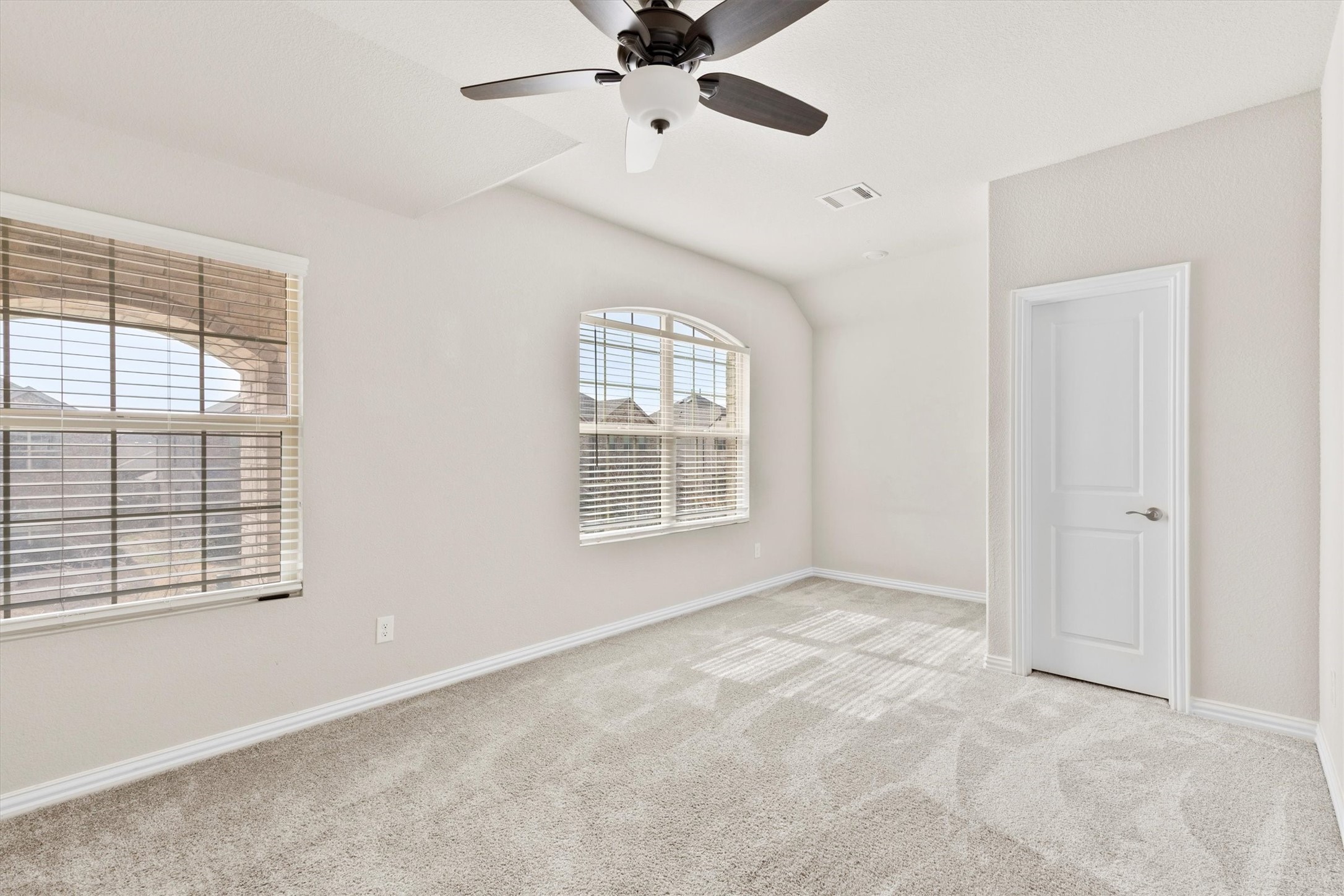 1617 Berry Ridge Trail Aubrey TX 76227