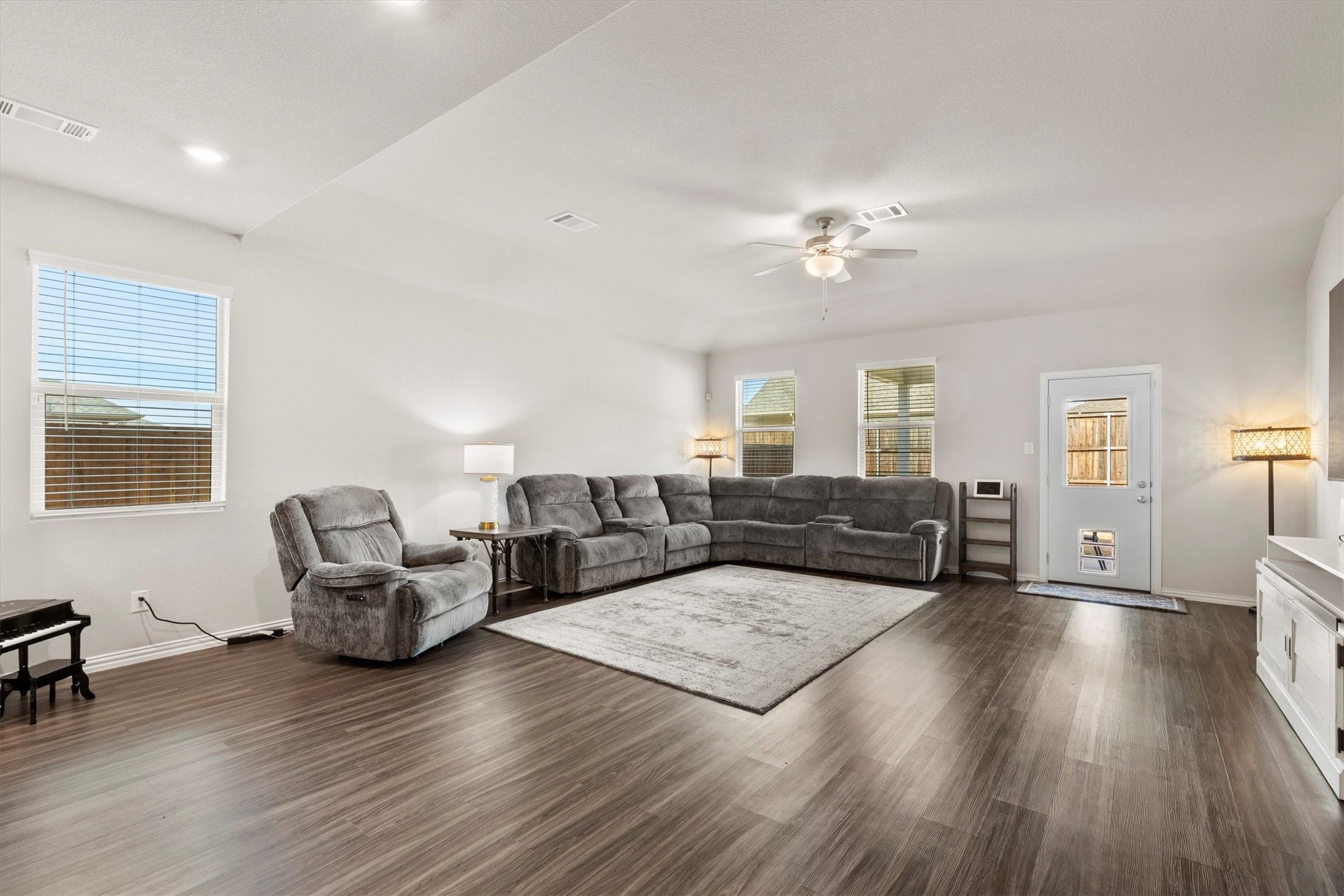 1617 Berry Ridge Trail Aubrey TX 76227