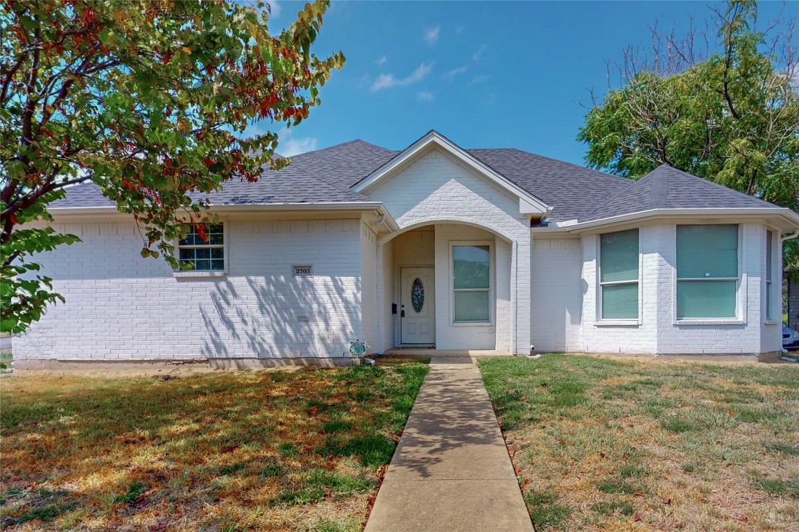 2703 E Ann Arbor Avenue Dallas TX 75216