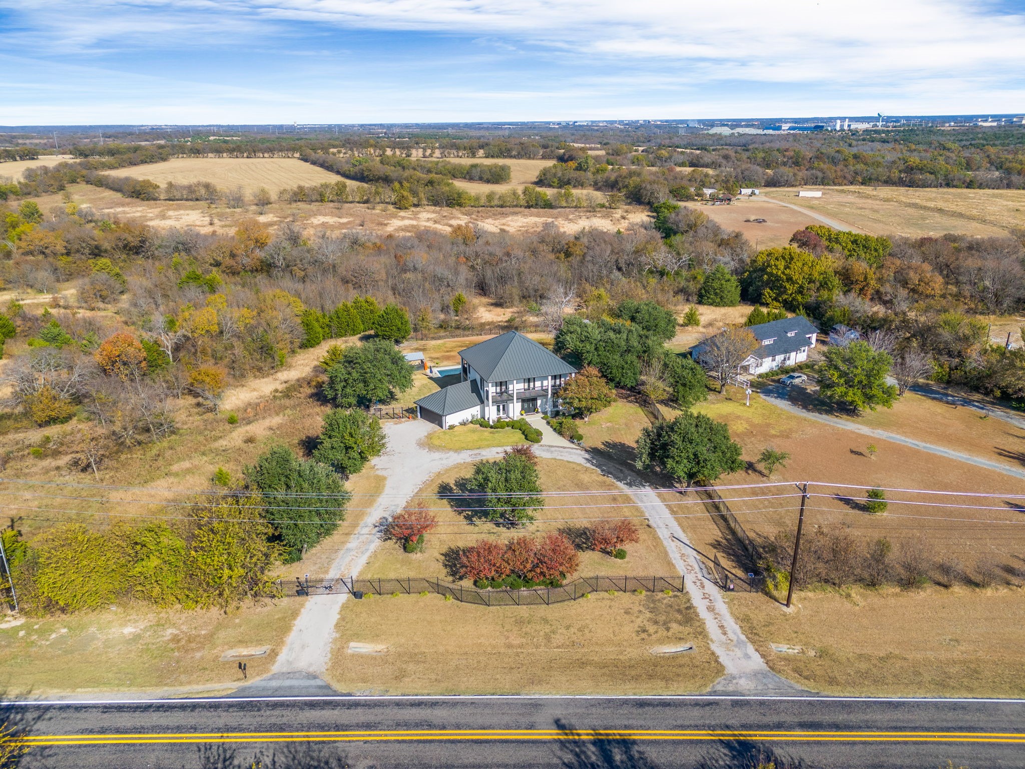 7811 Fm 902 Sherman TX 75459