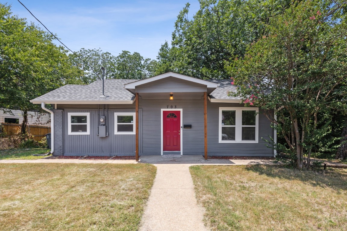 703 Woodbine Avenue Dallas TX 75203