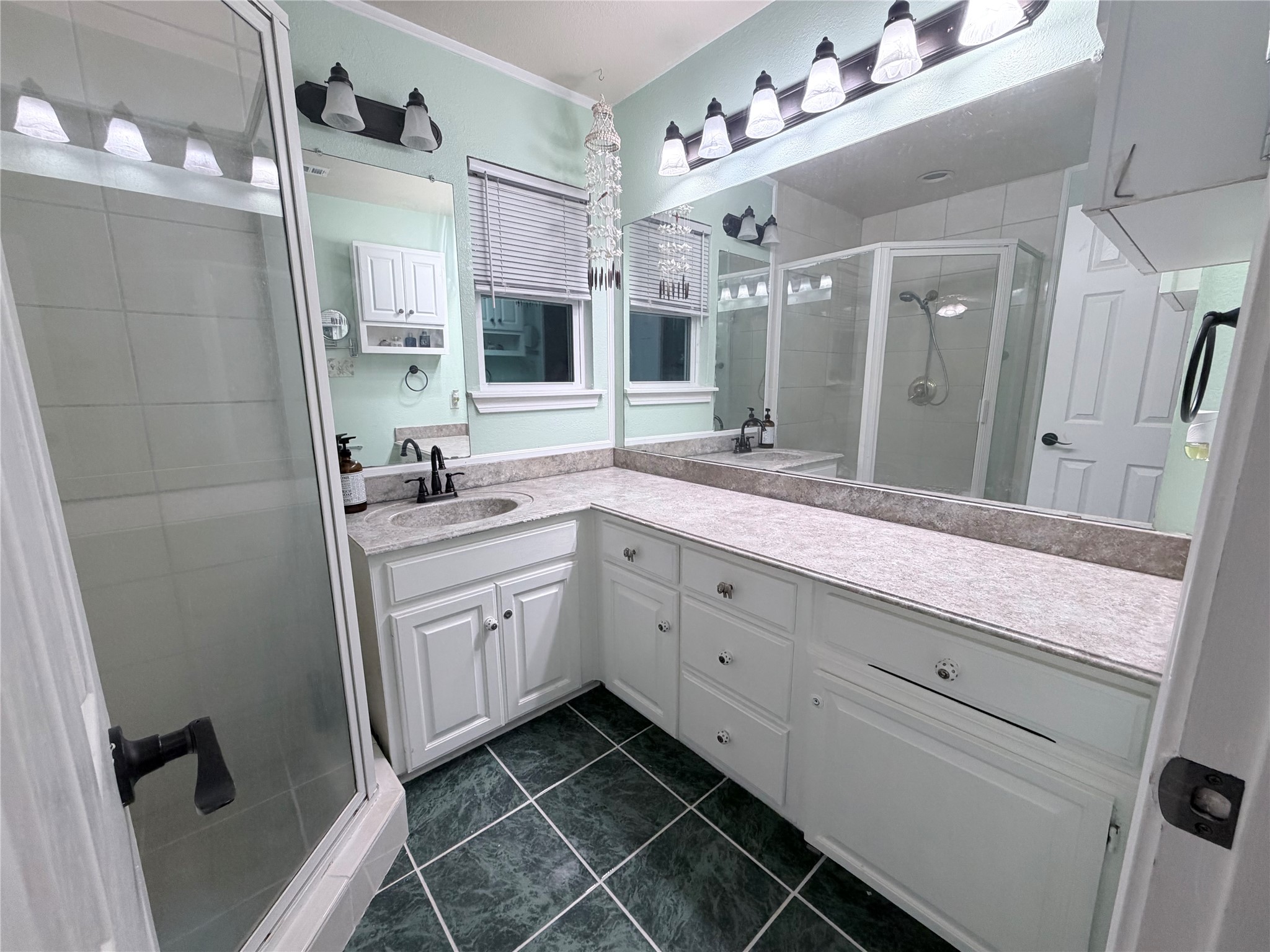 601 Parker Drive Euless TX 76039