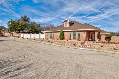 2 Club Trail Sweetwater TX 79556