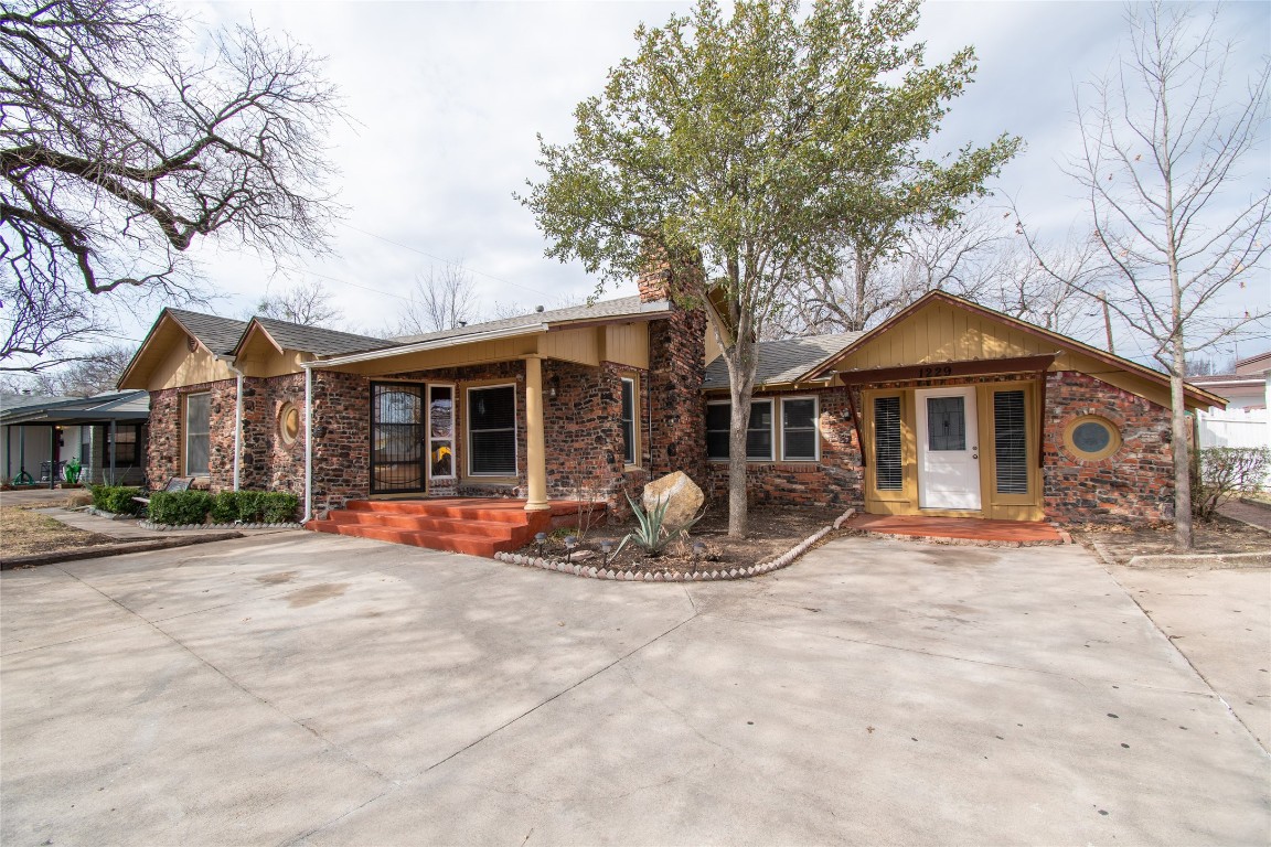 1229 Churchill Road River Oaks TX 76114