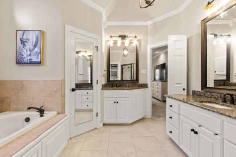 14038 Horseshoe Circle Woodway TX 76712