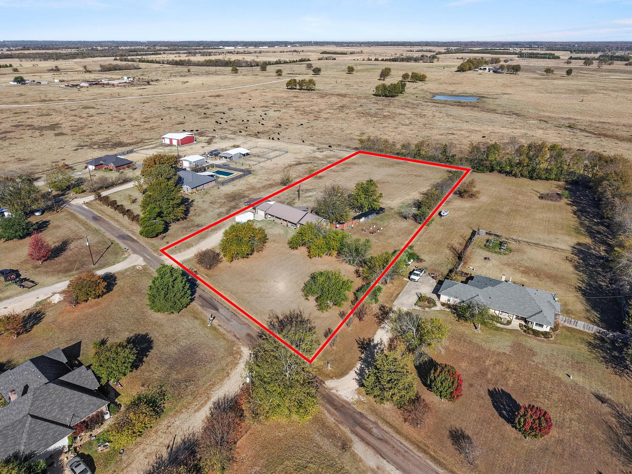 625 County Road 13300 Paris TX 75462