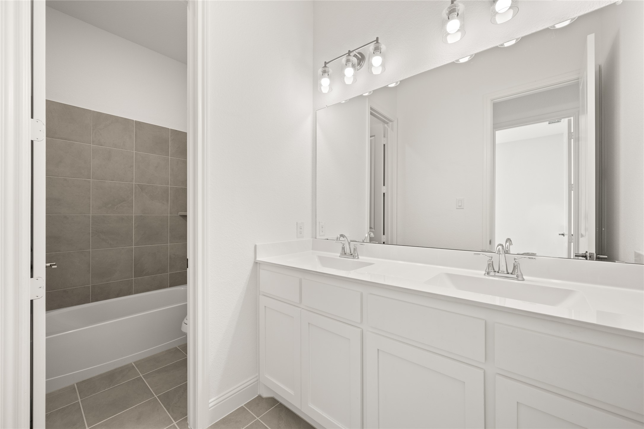1016 Mill Ridge Drive Justin TX 76247