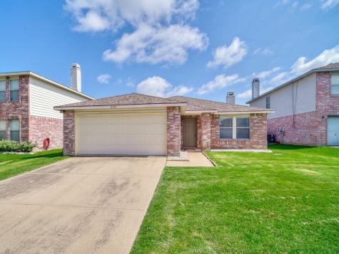2321 Live Oak Drive Little Elm TX 75068