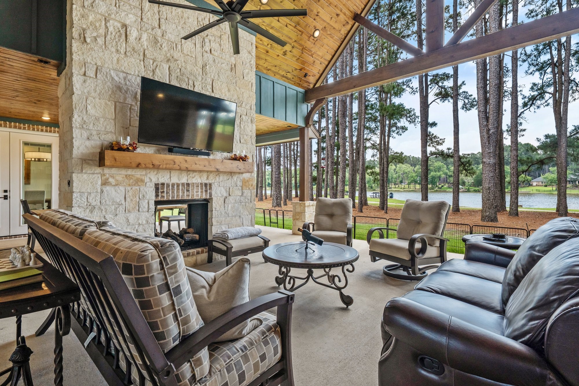 8595 Toler Pointe Larue TX 75770