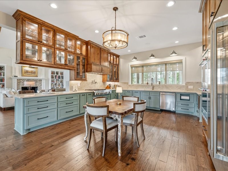 8595 Toler Pointe Larue TX 75770