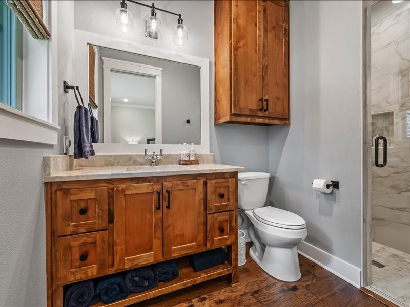 8595 Toler Pointe Larue TX 75770