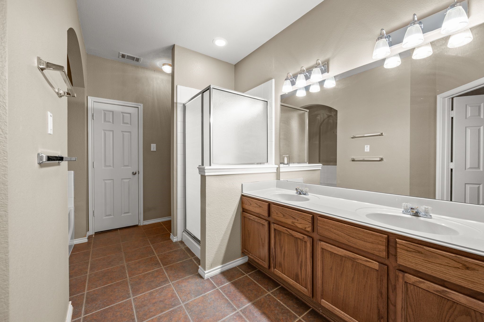 3309 Landhope Circle Arlington TX 76016