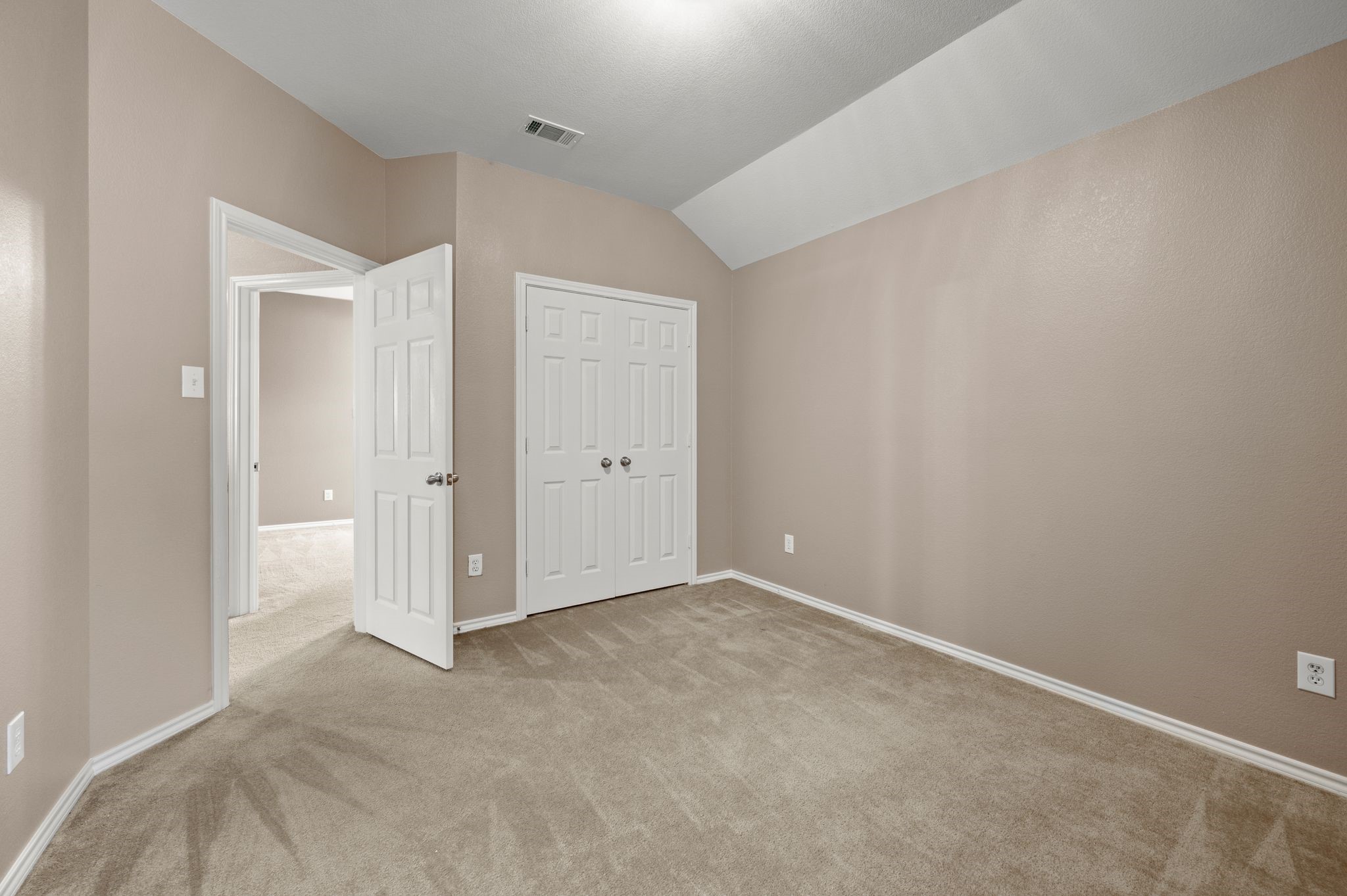 3309 Landhope Circle Arlington TX 76016