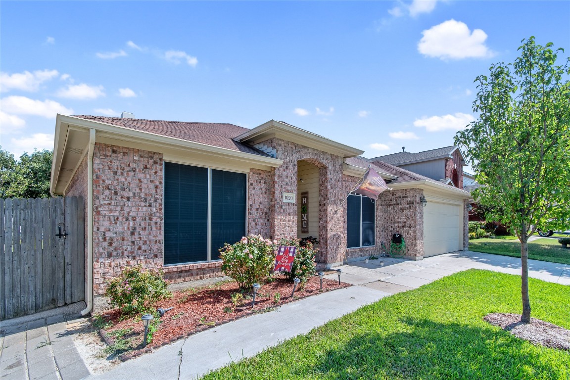 1020 Bonanza Drive Arlington TX 76001