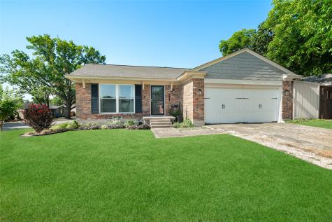 8838 Graywood Drive Dallas TX 75243