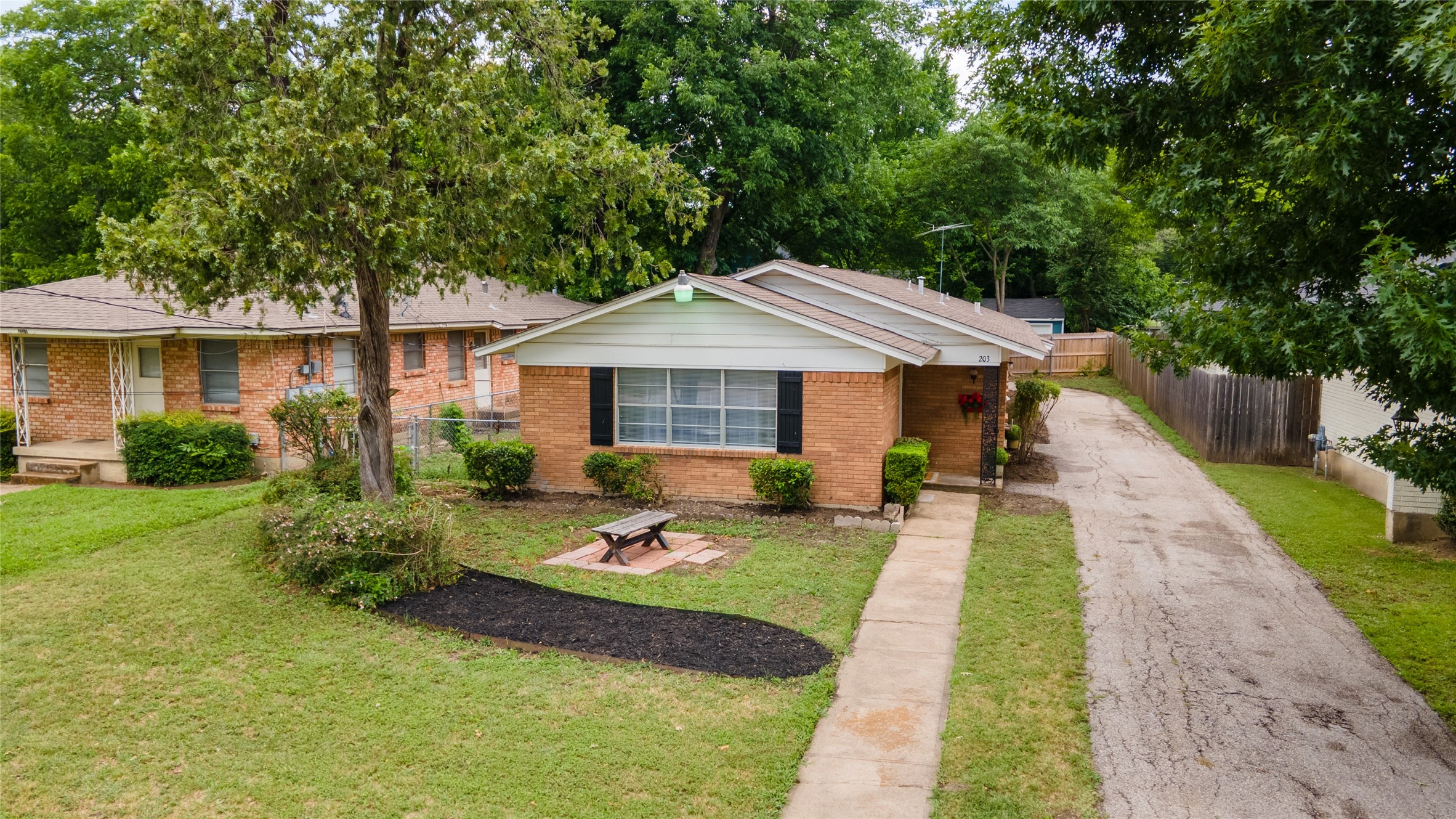203 Brown Street Waxahachie TX 75165
