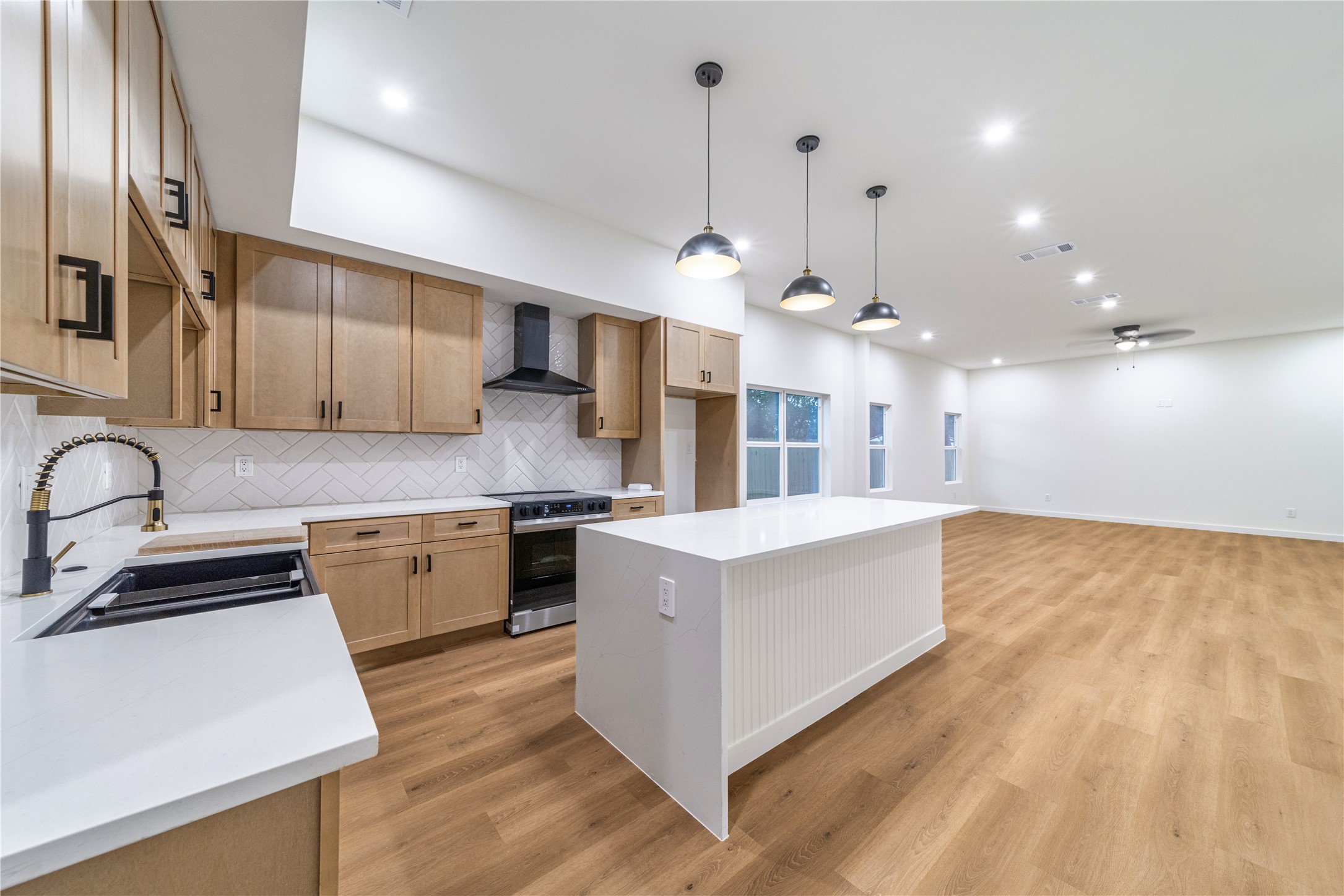 814 Lambert Street Dallas TX 75203