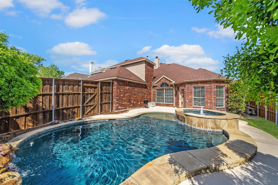 824 Soapberry Drive Allen TX 75002