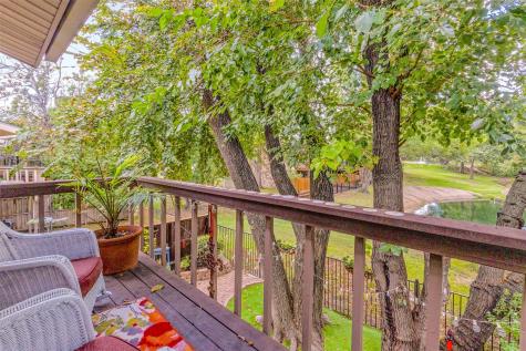 1805 Lakecrest Court Carrollton TX 75006