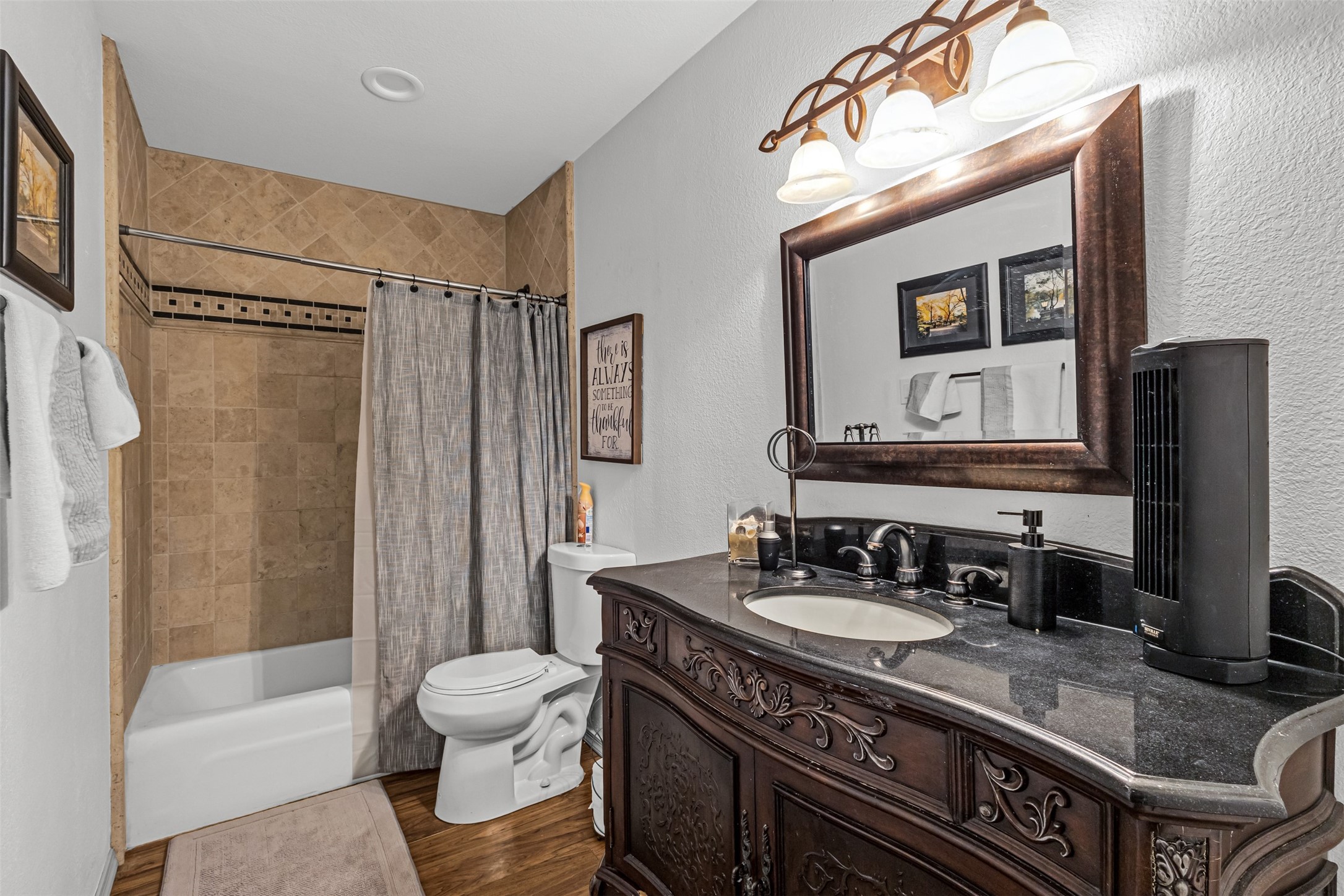 1805 Lakecrest Court Carrollton TX 75006