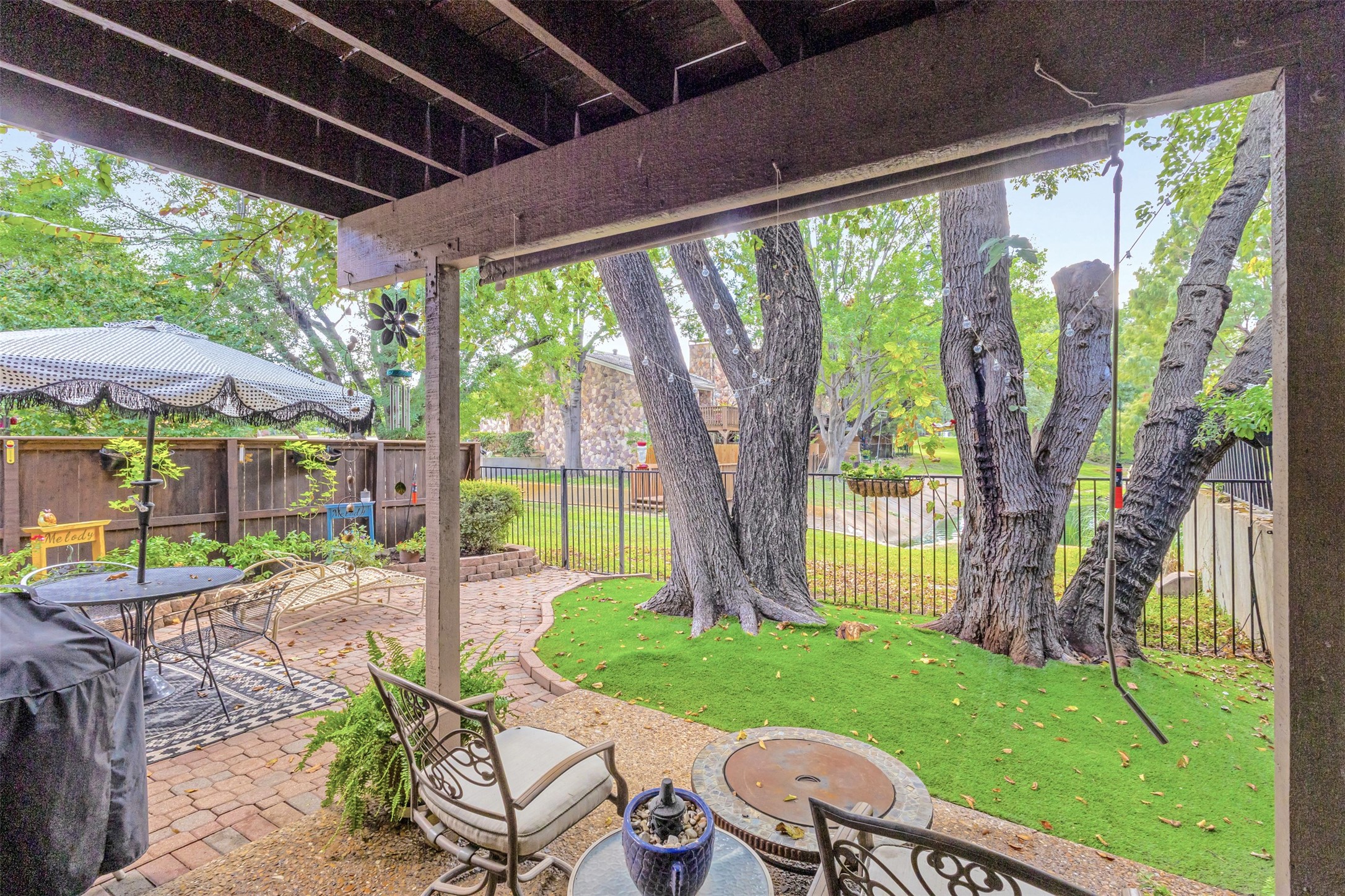 1805 Lakecrest Court Carrollton TX 75006