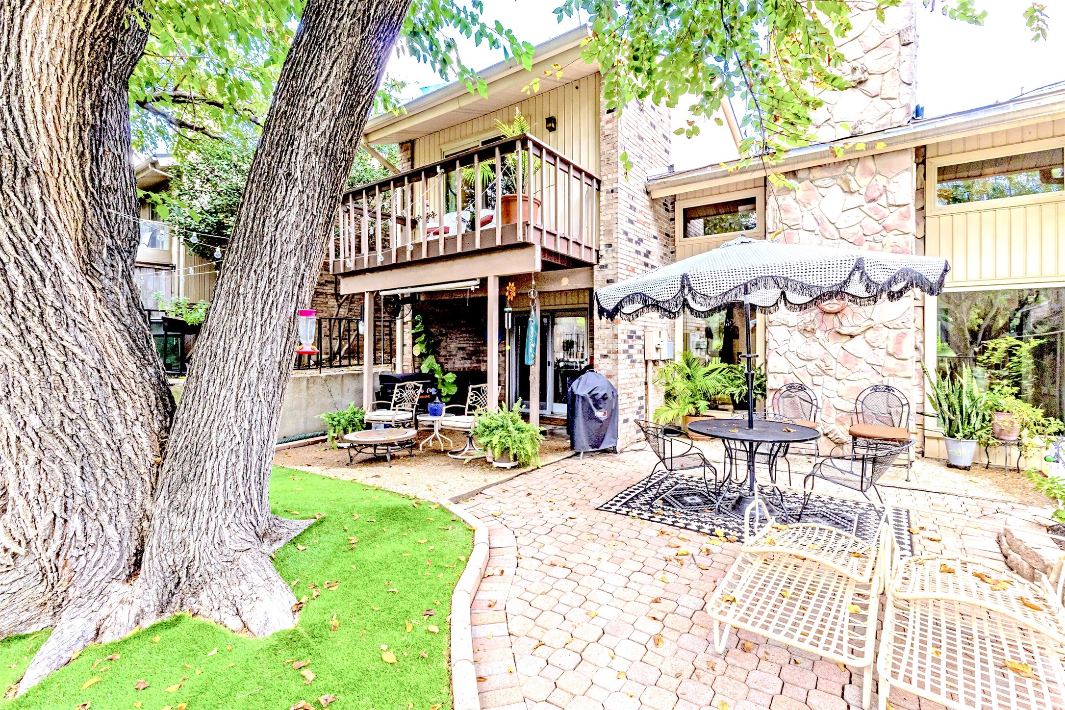1805 Lakecrest Court Carrollton TX 75006