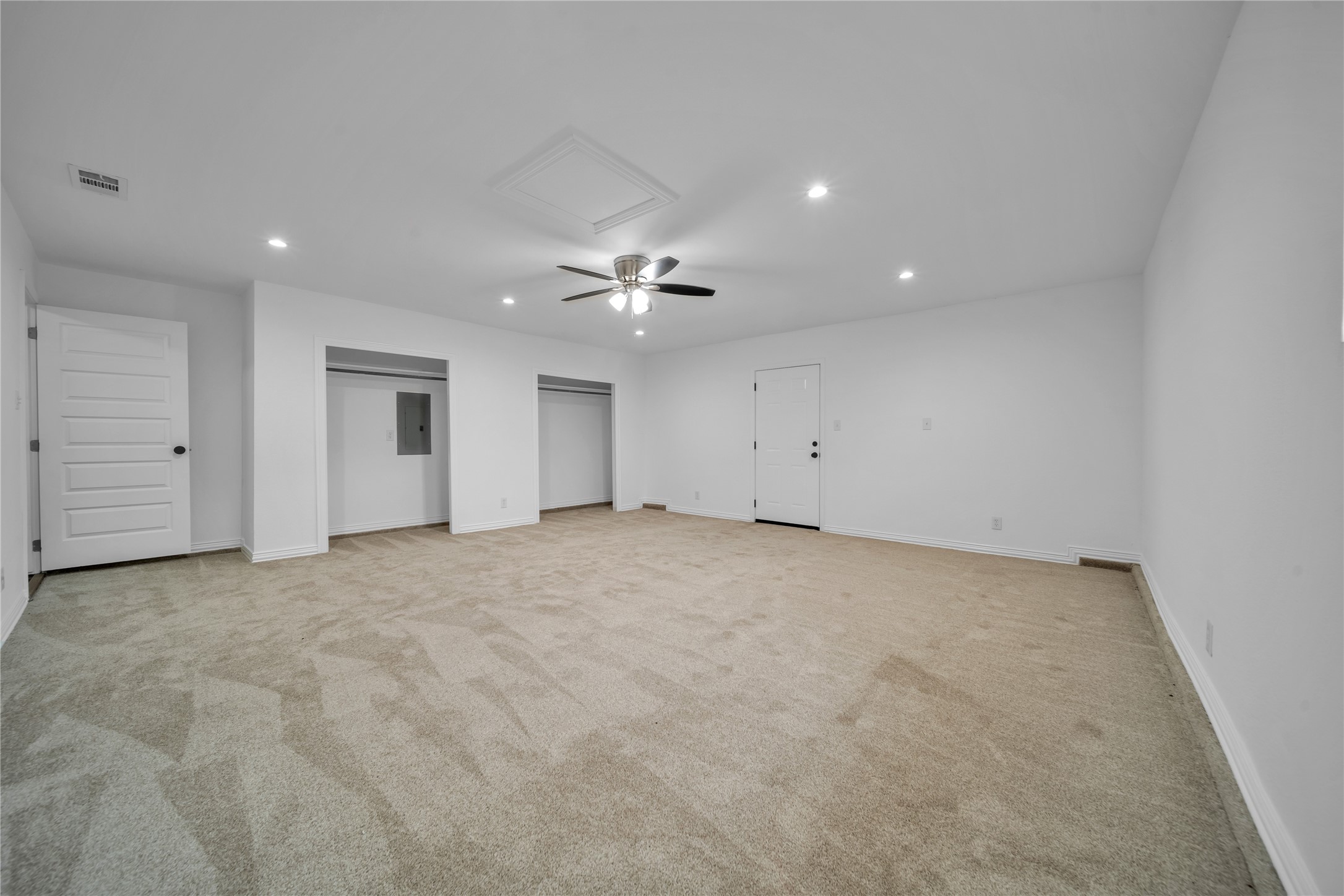 2009 Clark Trail Grand Prairie TX 75052