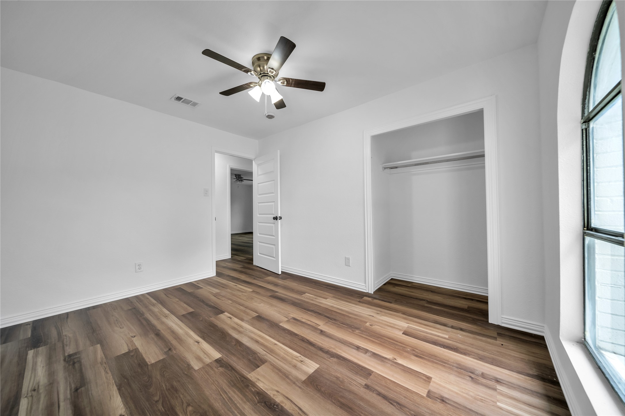2009 Clark Trail Grand Prairie TX 75052