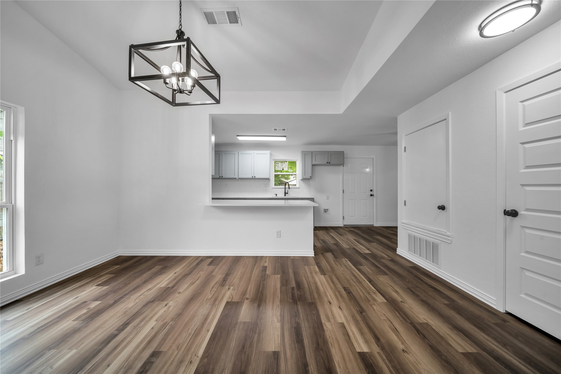 2009 Clark Trail Grand Prairie TX 75052