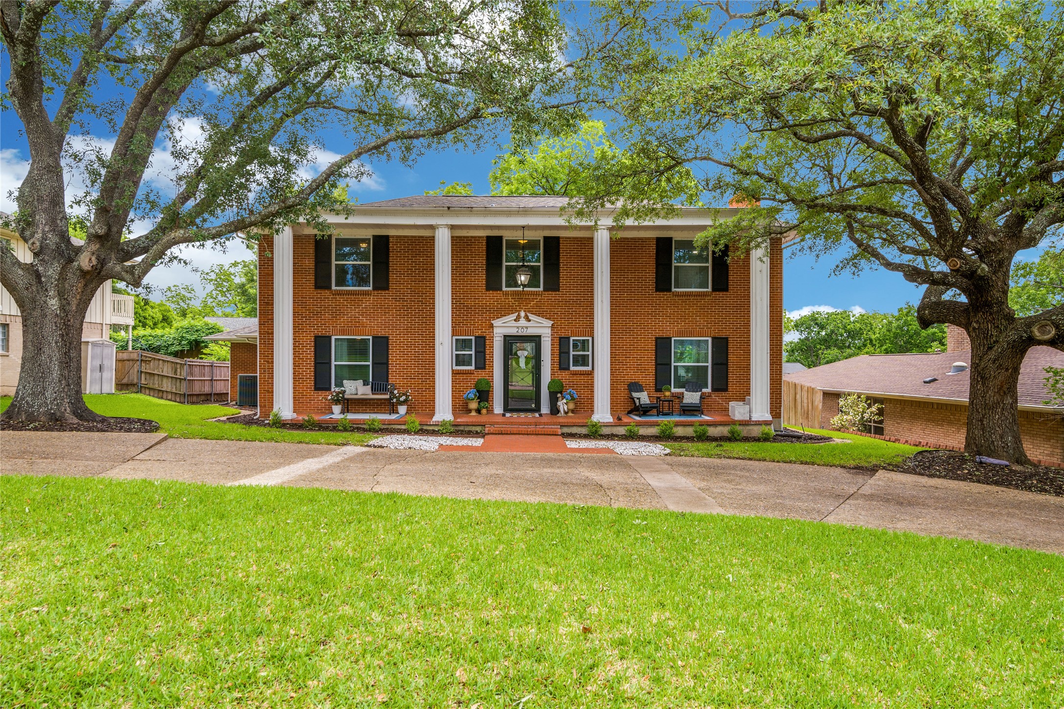 207 Rockbrook Drive Rockwall TX 75087