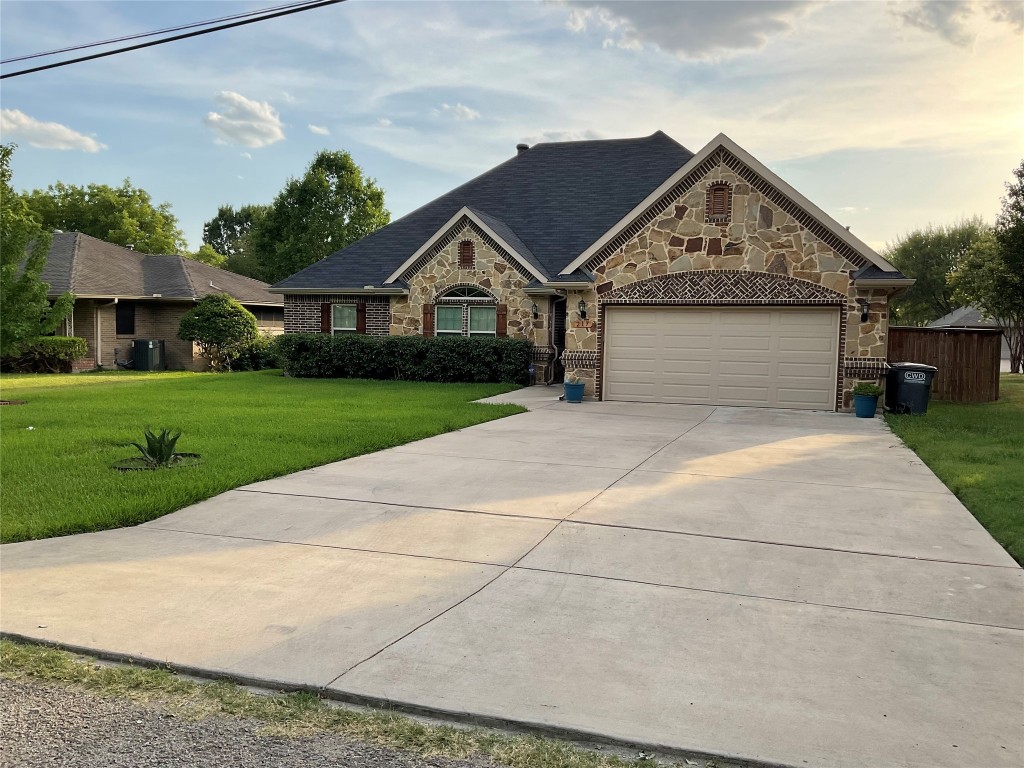 217 Martin Drive Lancaster TX 75146