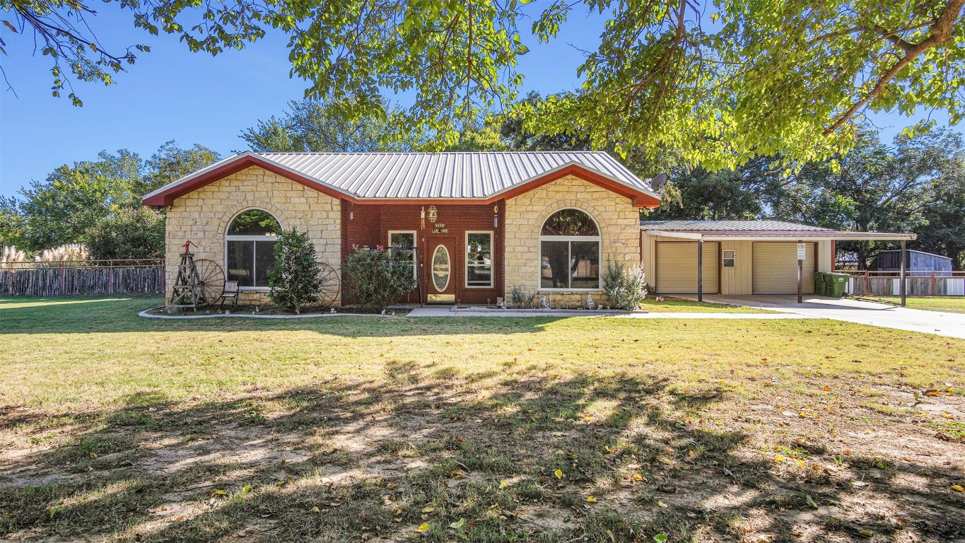 1110 E 6th Street Springtown TX 76082