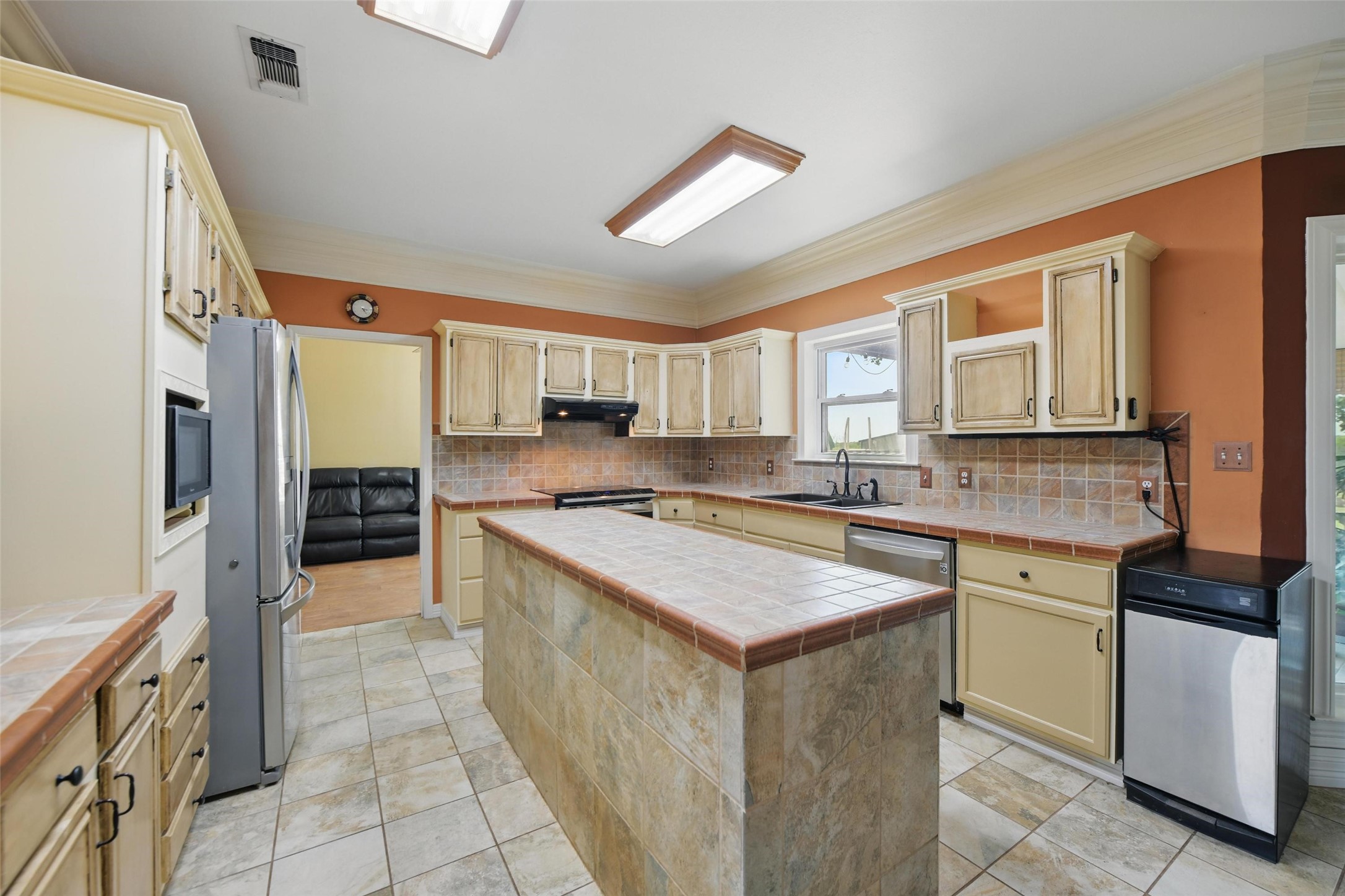 222 Fox Road Weatherford TX 76088