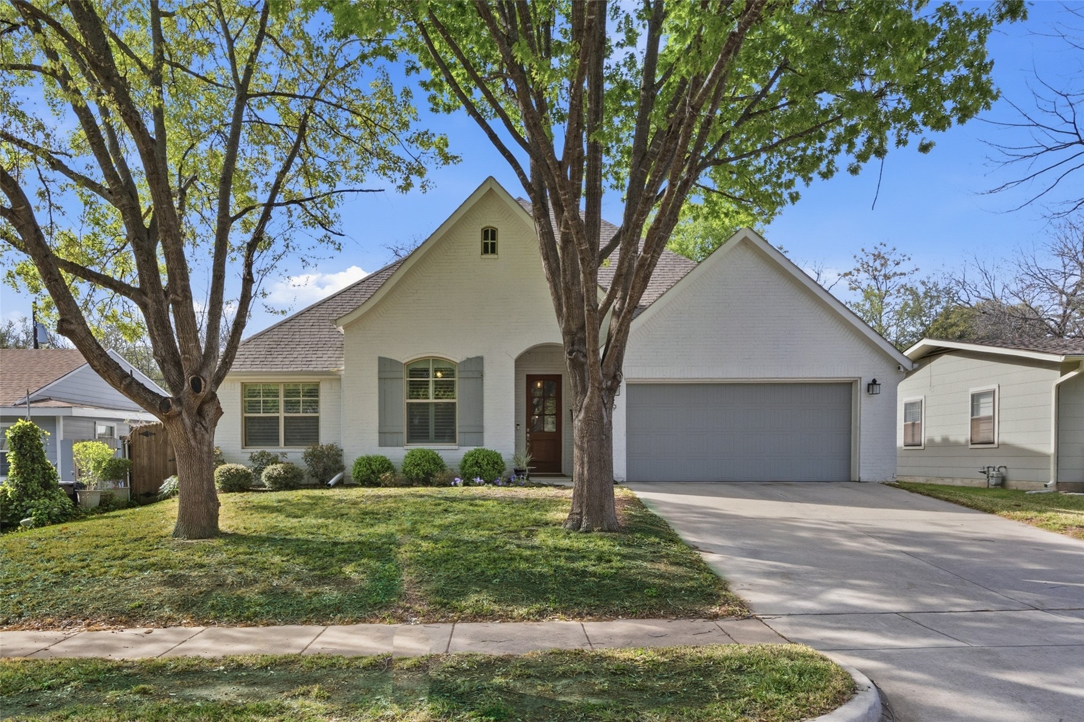 5849 Dennis Avenue Fort Worth TX 76114