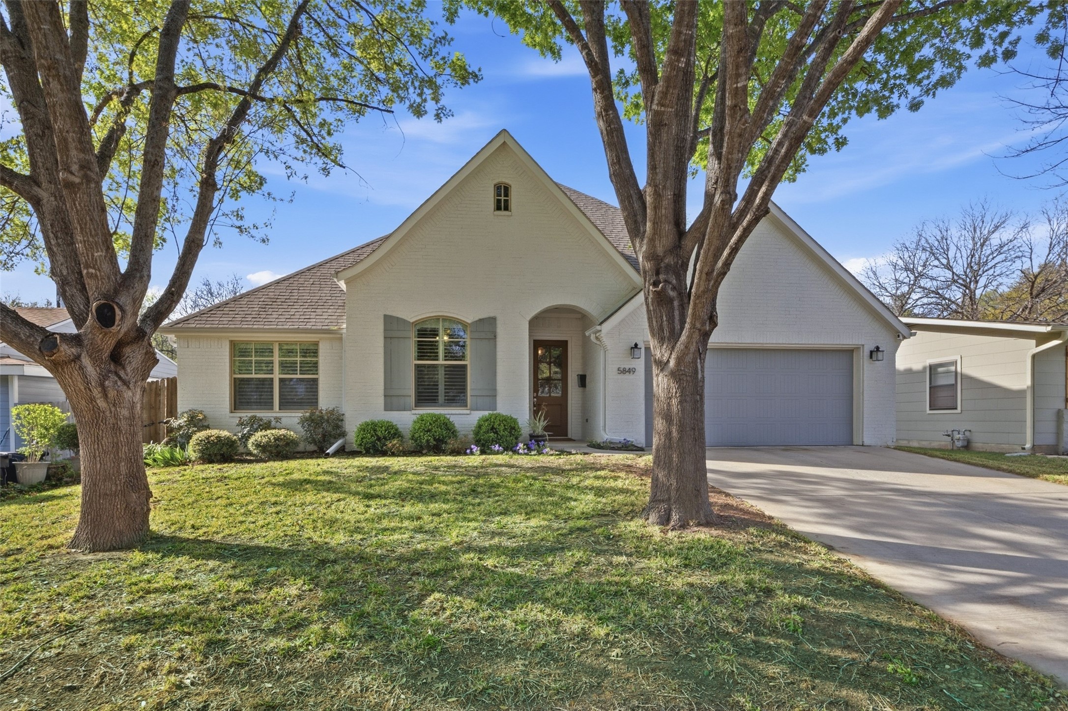 5849 Dennis Avenue Fort Worth TX 76114