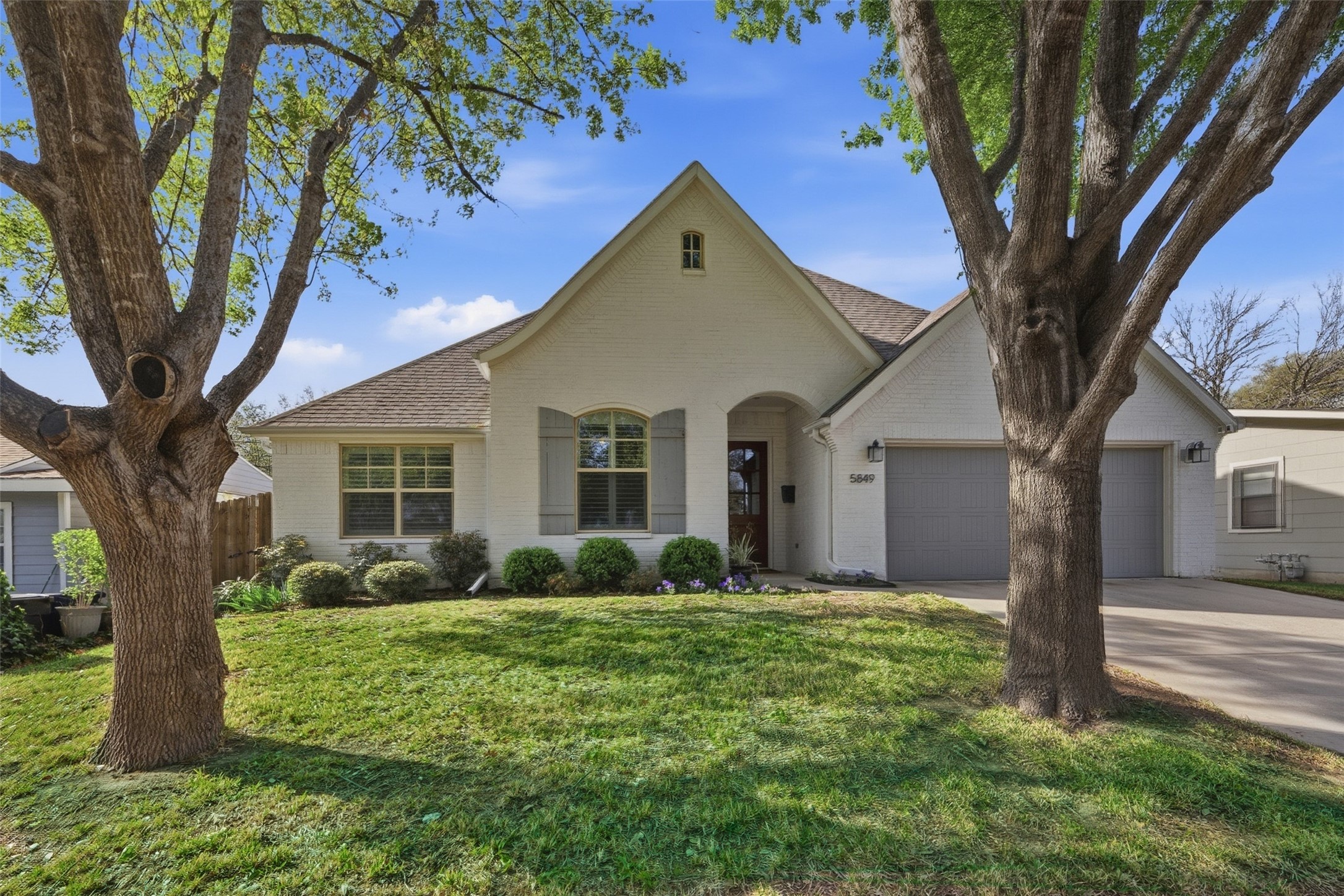 5849 Dennis Avenue Fort Worth TX 76114