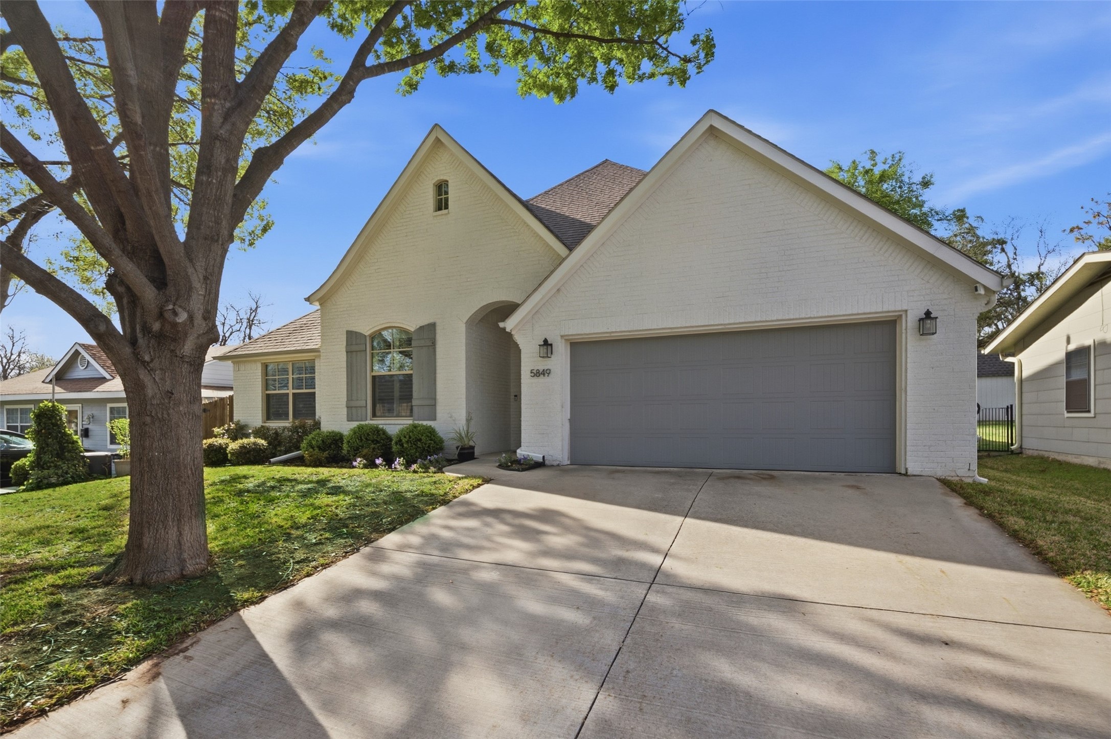 5849 Dennis Avenue Fort Worth TX 76114