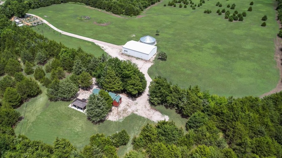 1070 County Road 3030 Bonham TX 75418
