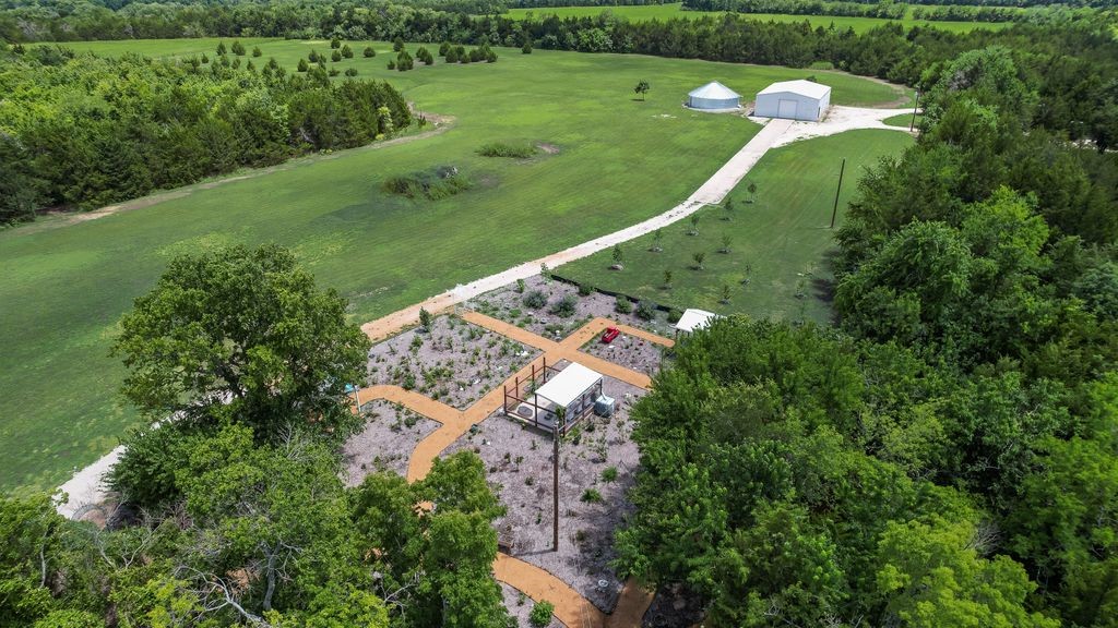 1070 County Road 3030 Bonham TX 75418